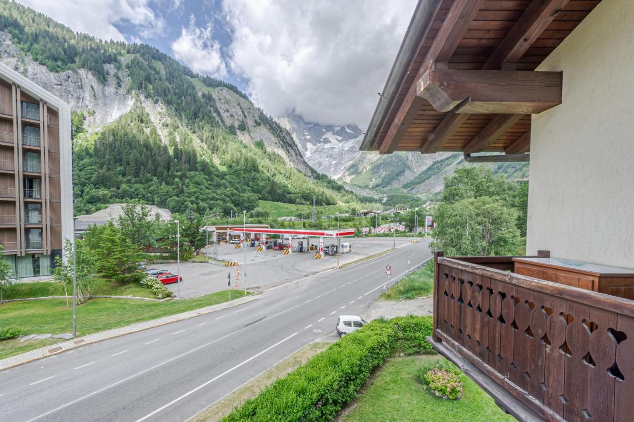 Casa Beatrice - Wifi, Parcheggio E Vista Montagna - Cour 0231 Appartement Courmayeur Buitenkant foto