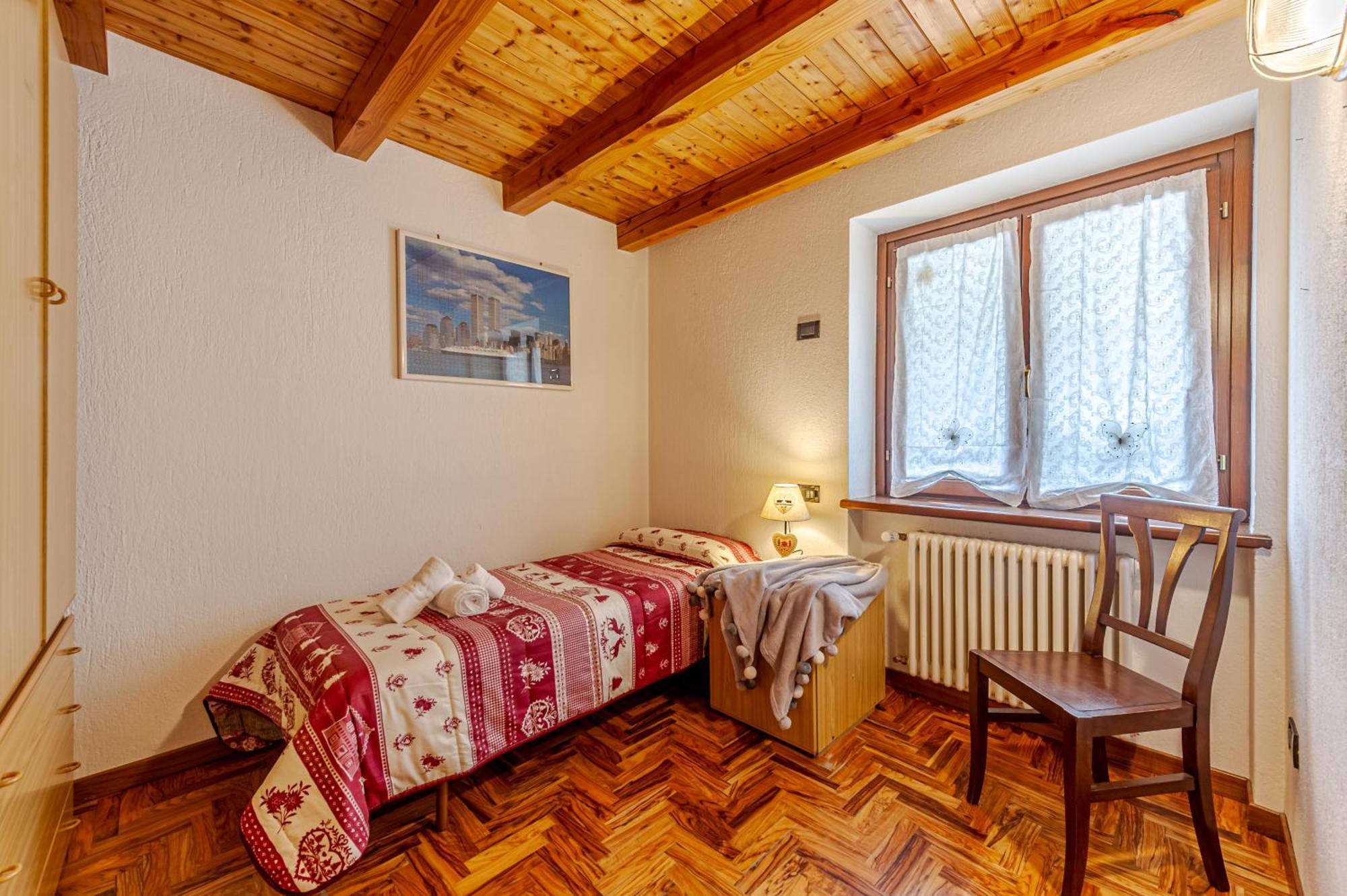 Casa Beatrice - Wifi, Parcheggio E Vista Montagna - Cour 0231 Appartement Courmayeur Buitenkant foto