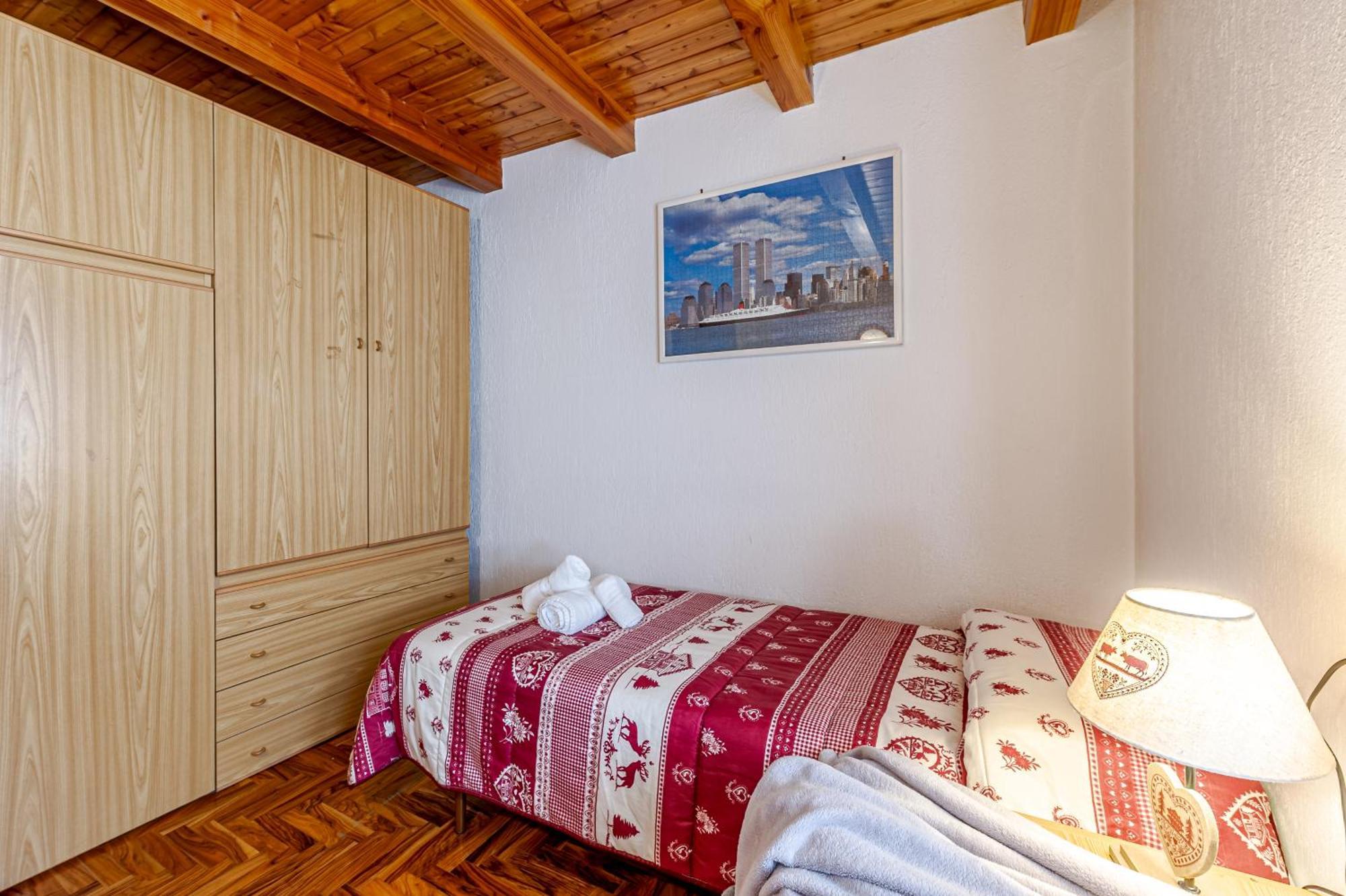 Casa Beatrice - Wifi, Parcheggio E Vista Montagna - Cour 0231 Appartement Courmayeur Buitenkant foto